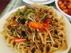 -天天向上素食餐厅(五台山店)