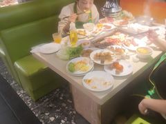 -爱客得牛排海鲜烤肉·火锅自助(春熙路黑金好店)