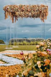 -花轿喜屋婚礼策划