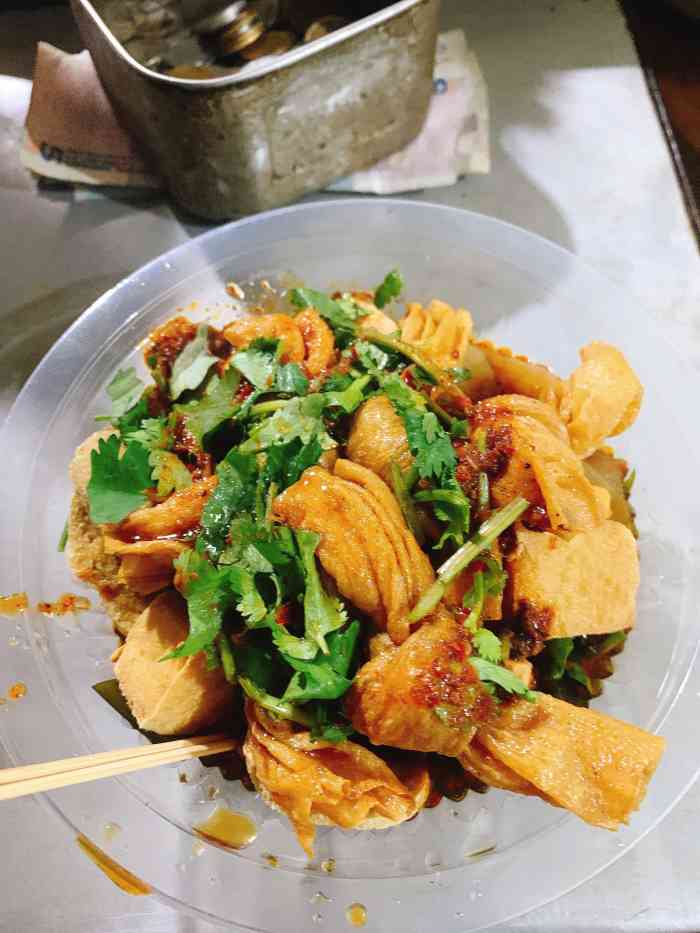 朱记臭豆腐-"好吃好吃哎,外酥里嫩,香脆可口.我最喜欢.