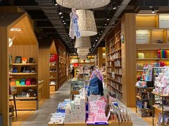 -百新书局(尚悦湾店)