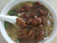 牛腩猪肠河粉-海幢瑞芳饮食店