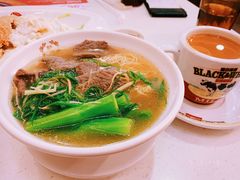 牛腩汤面-香港新发烧腊茶餐厅(万象店)