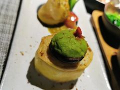 -乐领拈花溪·林涧食韵