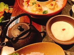 -老牌坊云南鱼豆花火锅(哈西万达店)
