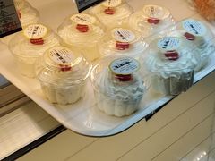 -白玉兰食品甜凤店(合生汇店)