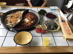 -瓜西西重庆火锅(花溪店)