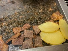 -仨仨米炭火烤肉