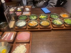 -银米·云南传统过桥米线(双廊黑金冠店)