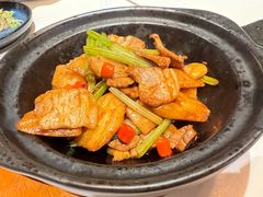 -荟廷·晶萃(陆家嘴尚悦湾店)