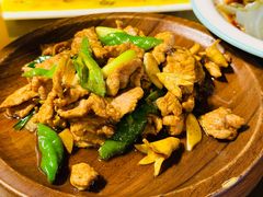 -隔壁老王·家常云南菜(花巷店)