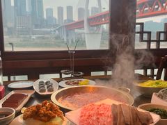 -小天鹅火锅·一线江景洪鼎旗舰店(洪崖洞店)