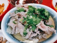 -冯烫烫跷脚牛肉·川菜小馆(武胜西街店)