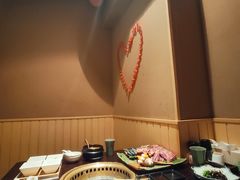 -山川小町·极番烧肉(新地假日广场店)