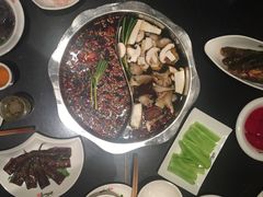 -纸盐河码头火锅(十八梯店)