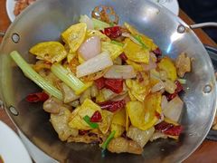 -胡子饮食店