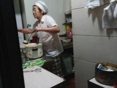 -阿婆油墩子(五里桥路188弄小区店)