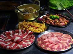 -马路牙子地桌烤肉(工体店)
