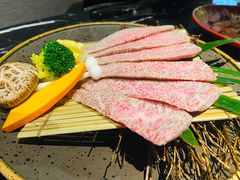 -山川小町·极番烧肉(新地假日广场店)