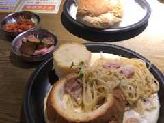 面包奶油意面-机器人火炉披萨