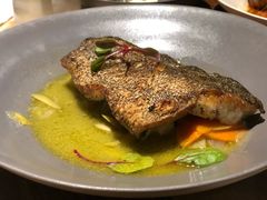 牛肝菌裹三文鱼京葱油醋汁和香草-Mercato莫卡多露台餐厅与酒吧(K11店)