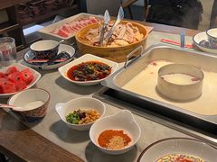 -尚尚仙·酸汤猪手·猪肚鸡火锅(华联万柳购物中心店)