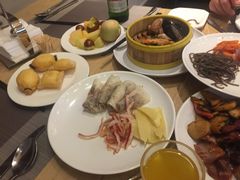 -齐河孔雀王温泉酒店·金孔雀自助百汇