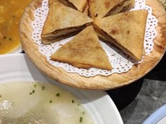 -有红鸡毛店·川菜(建设路店)