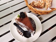 -麦田工坊(月湖店)