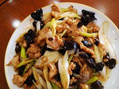 -凯盛食府(右玉小吃街店)