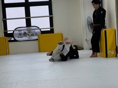 -勇气斑马·巴西柔术&跆拳道(浦东三林店)