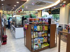 -全家便利店(秀沿路二店)