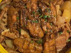 -多嘴肉蟹煲(万达店)