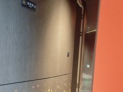 -鑫意棋牌会所(长寿路智慧广场店)