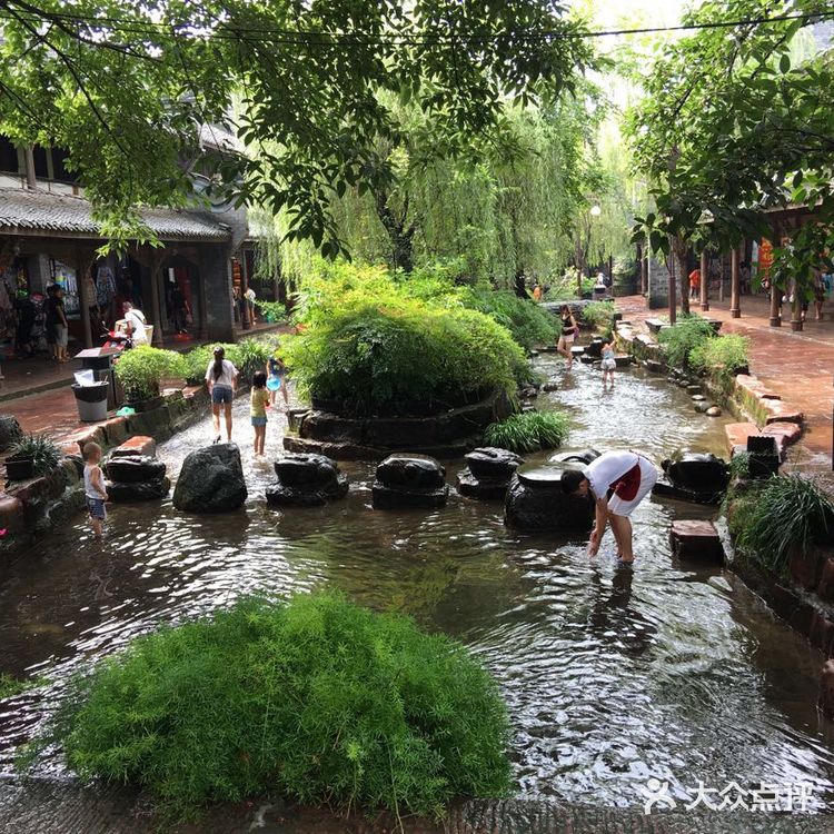 攻略｜成都黄龙溪古镇，最商业的成都古镇