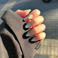 -桃色美甲沙龙