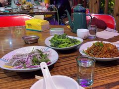 -蚝堡海鲜·威海菜·海肠捞饭·烧烤·亚洲吃蚝公司(幸福门店)