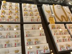 -华夏典当行(龙德广场店)