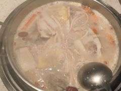 -三人行骨头王火锅(长寿店)