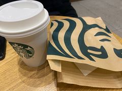 -星巴克臻选(深圳龙华红山天虹店)