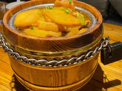 -苹果树下艺术餐厅(宋庄店)