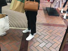 -伦敦比斯特购物村