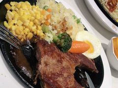-汤姆家的牛排意面披萨(新城市广场店)