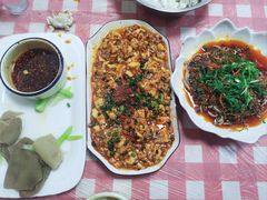 -洪霞餐馆