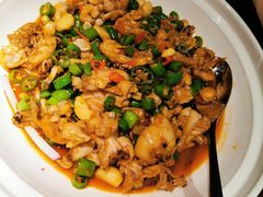 紫苏香辣牛蛙-凤凰湘语·海派湘菜(浦东旗舰店)