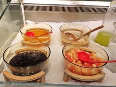 -金滏山·烤肉海鲜火锅自助(襄阳万达店)