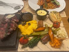 -Mark&Mars Restaurant