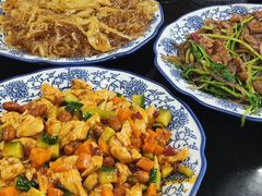 宫爆鸡丁-一锅厨东北水饺店(厦大店)