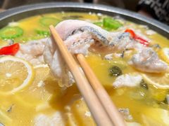 -山城外·非遗酸菜鱼(蜀都万达店)