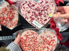 -Laderach 莱德拉(上海环贸iapm店)